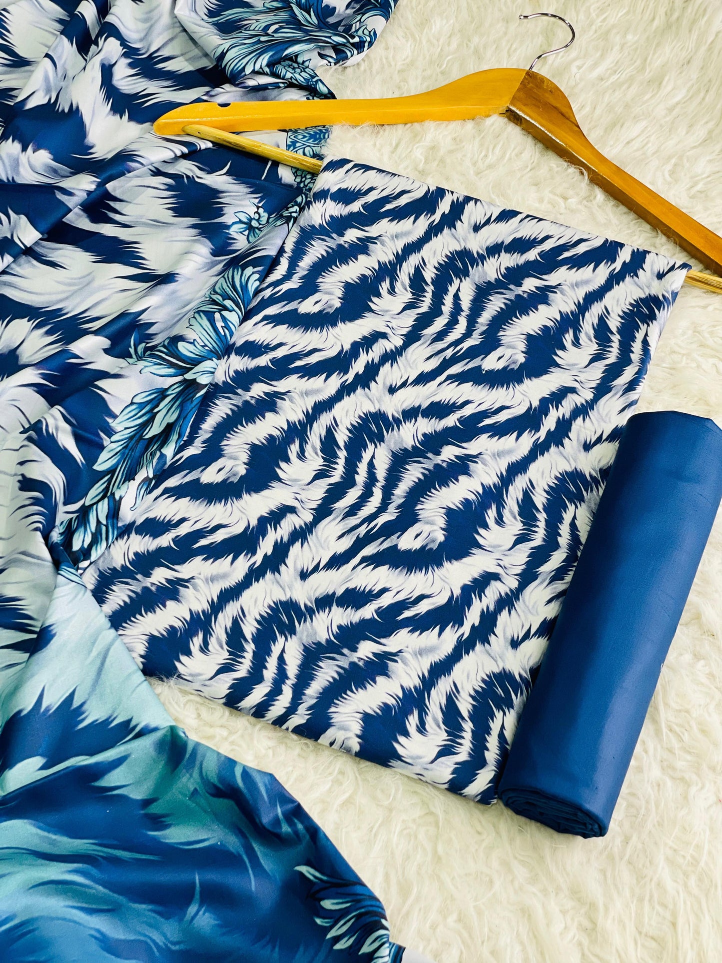 ALKARAM LINEN Digital Print 3pc 2025