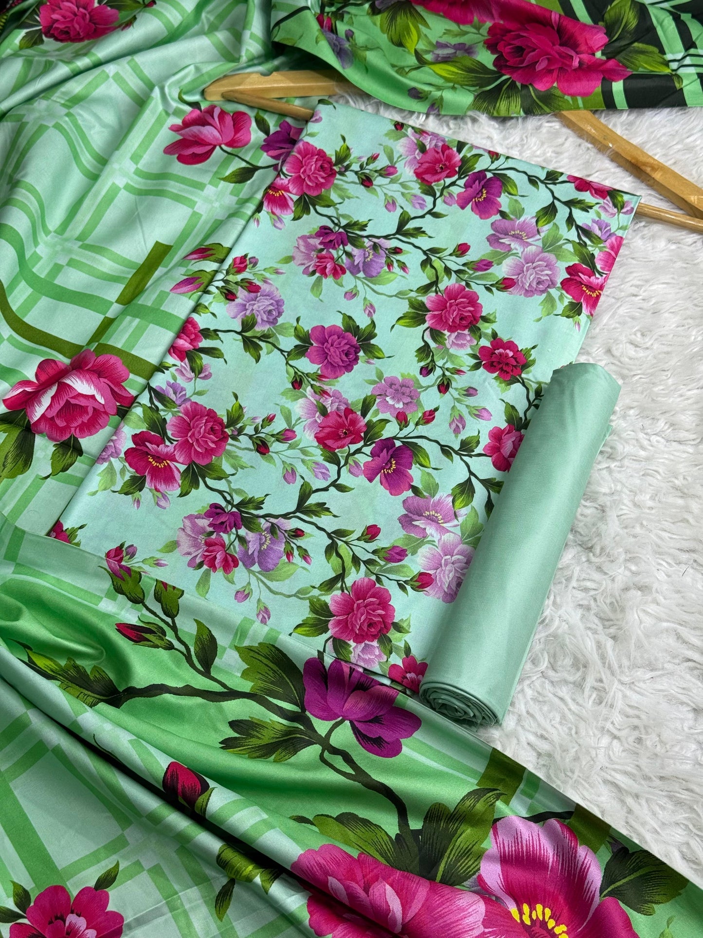 ALKARAM LINEN Digital Print 3pc 2025