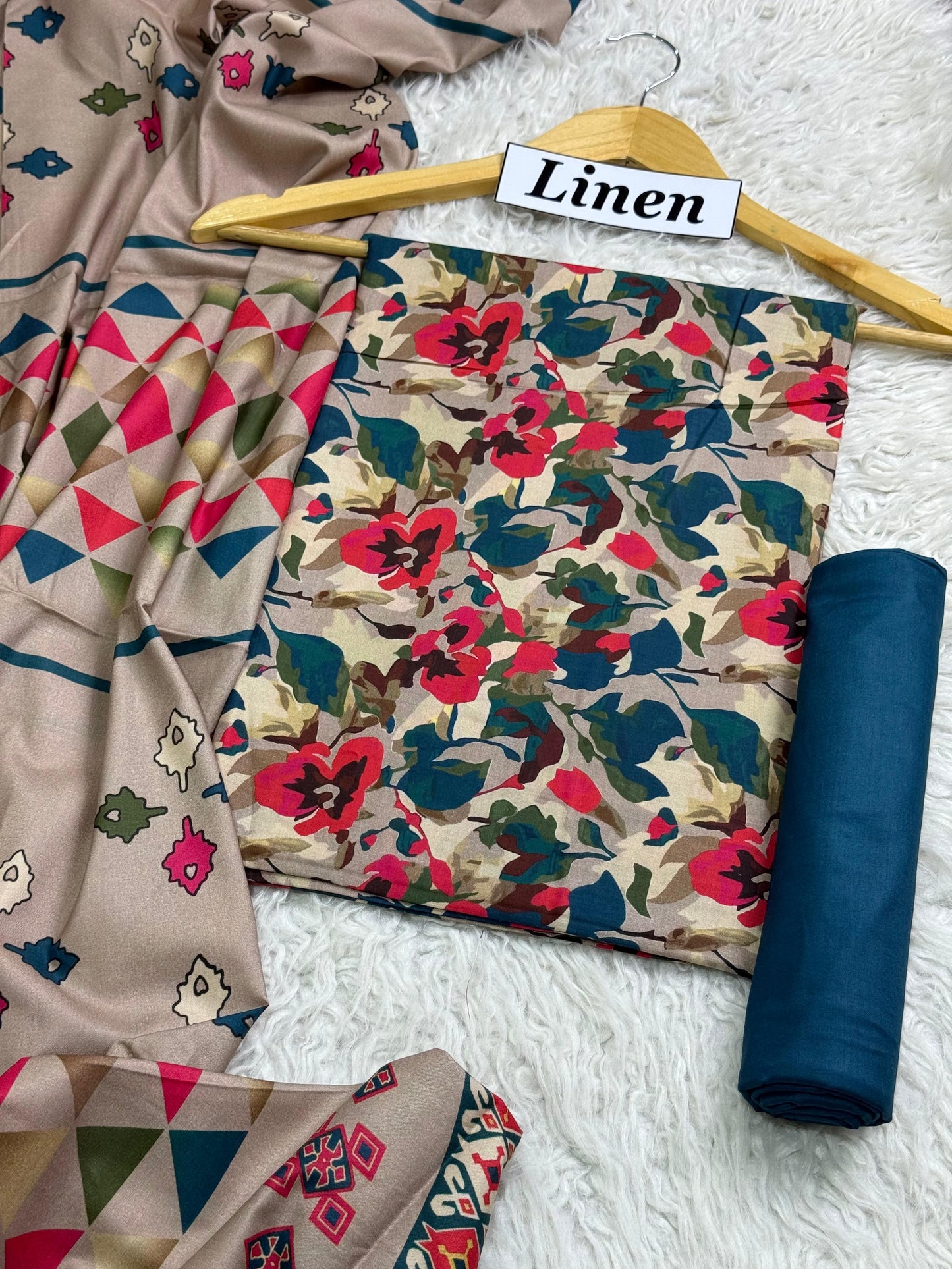 ALKARAM LINEN Digital Print 3pc 2025